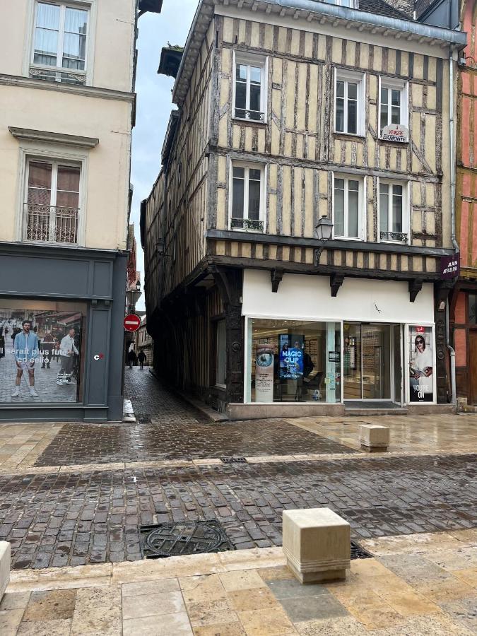 Coeur De Bouchon Apartment Troyes Exterior photo